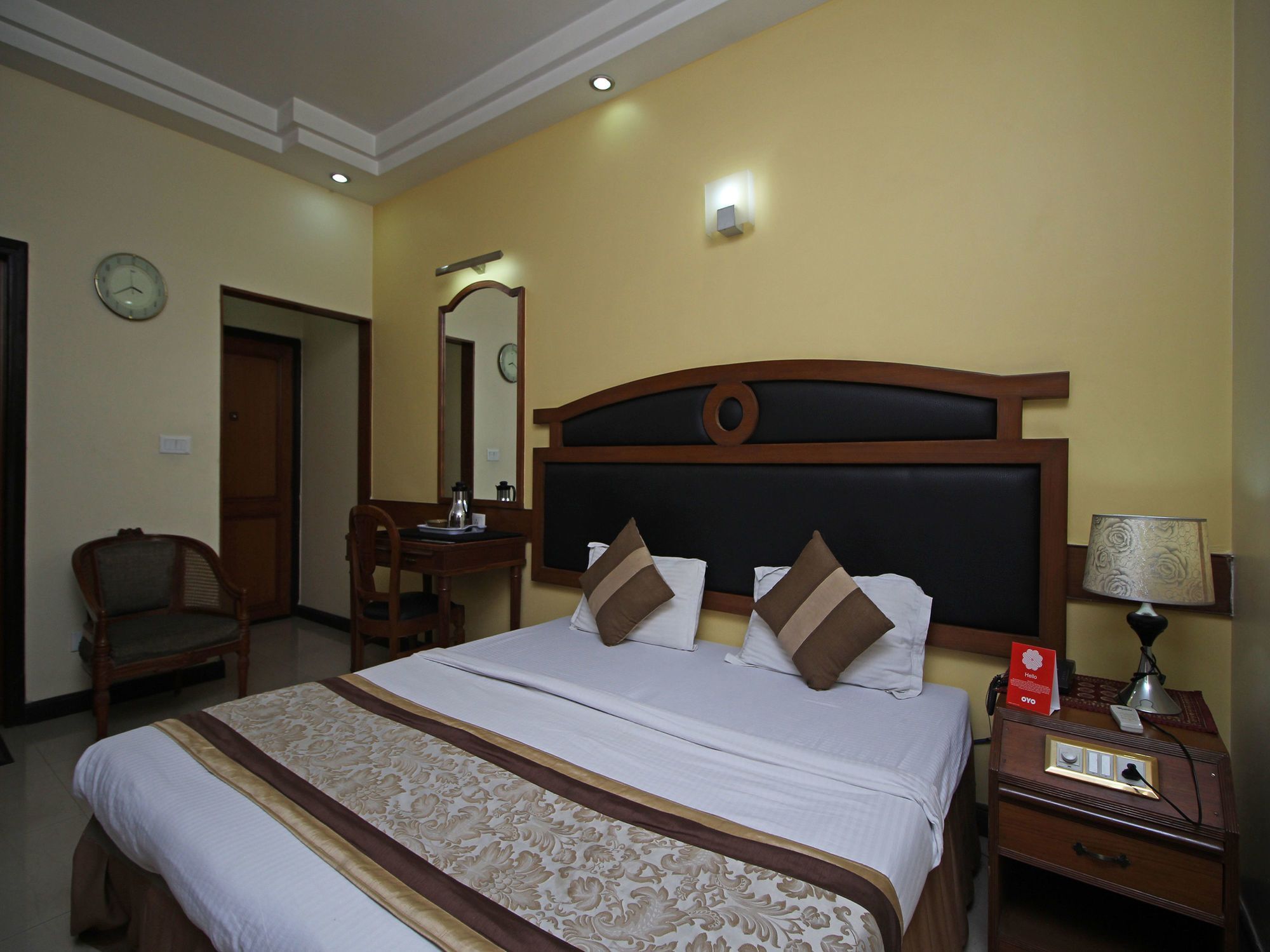 Oyo 6589 Shubhdeep Aashiyana Hotel Gurgaon Bagian luar foto