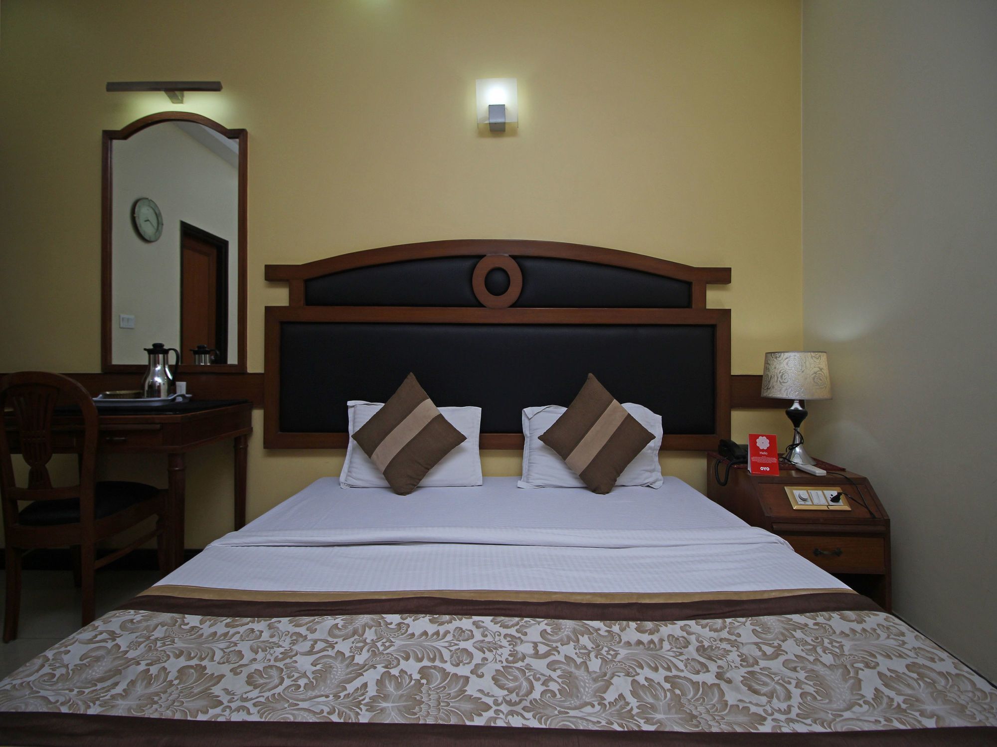 Oyo 6589 Shubhdeep Aashiyana Hotel Gurgaon Bagian luar foto