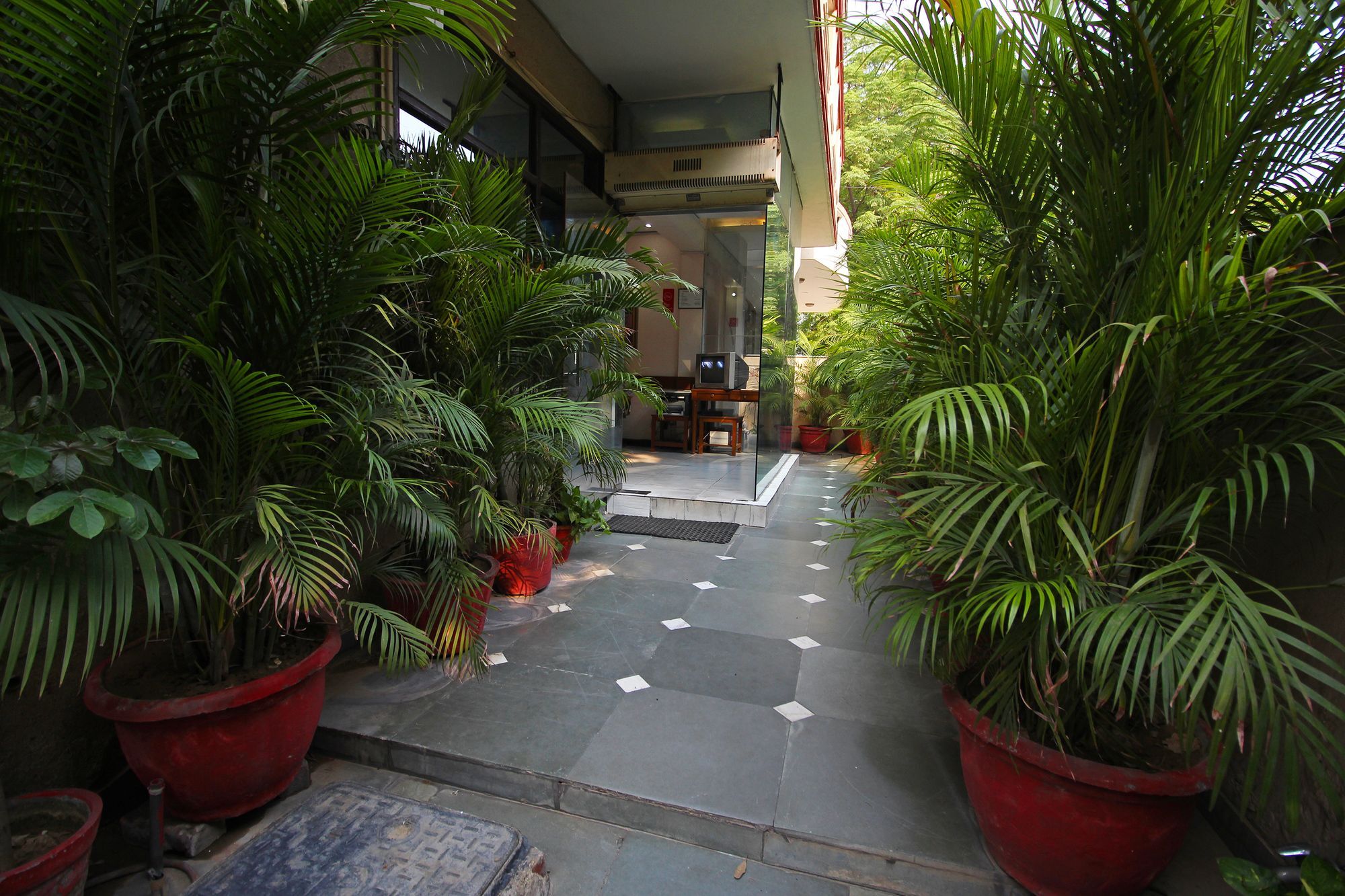Oyo 6589 Shubhdeep Aashiyana Hotel Gurgaon Bagian luar foto